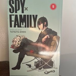 spy x family volumes 5 & 6